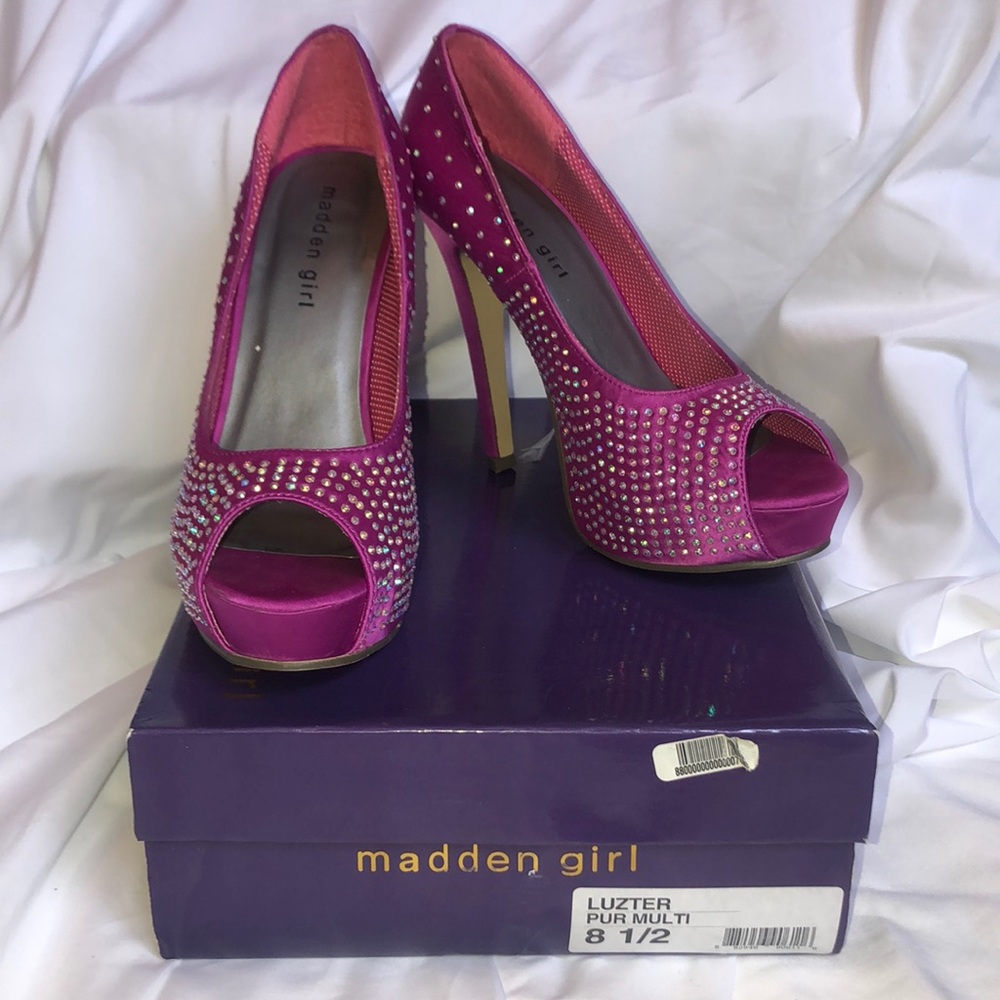 Madden Girl Fuchsia Peep-Toe 5” heals
